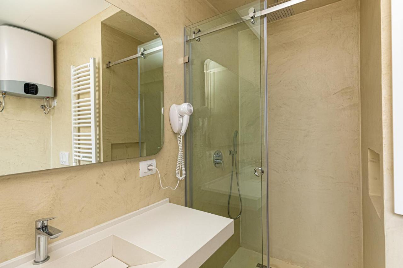 Novus Rooms Vlore Ngoại thất bức ảnh