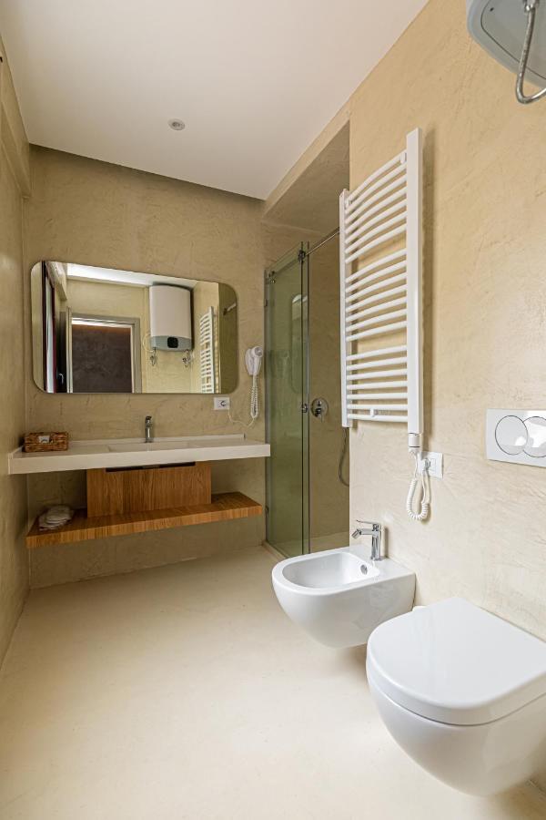 Novus Rooms Vlore Ngoại thất bức ảnh
