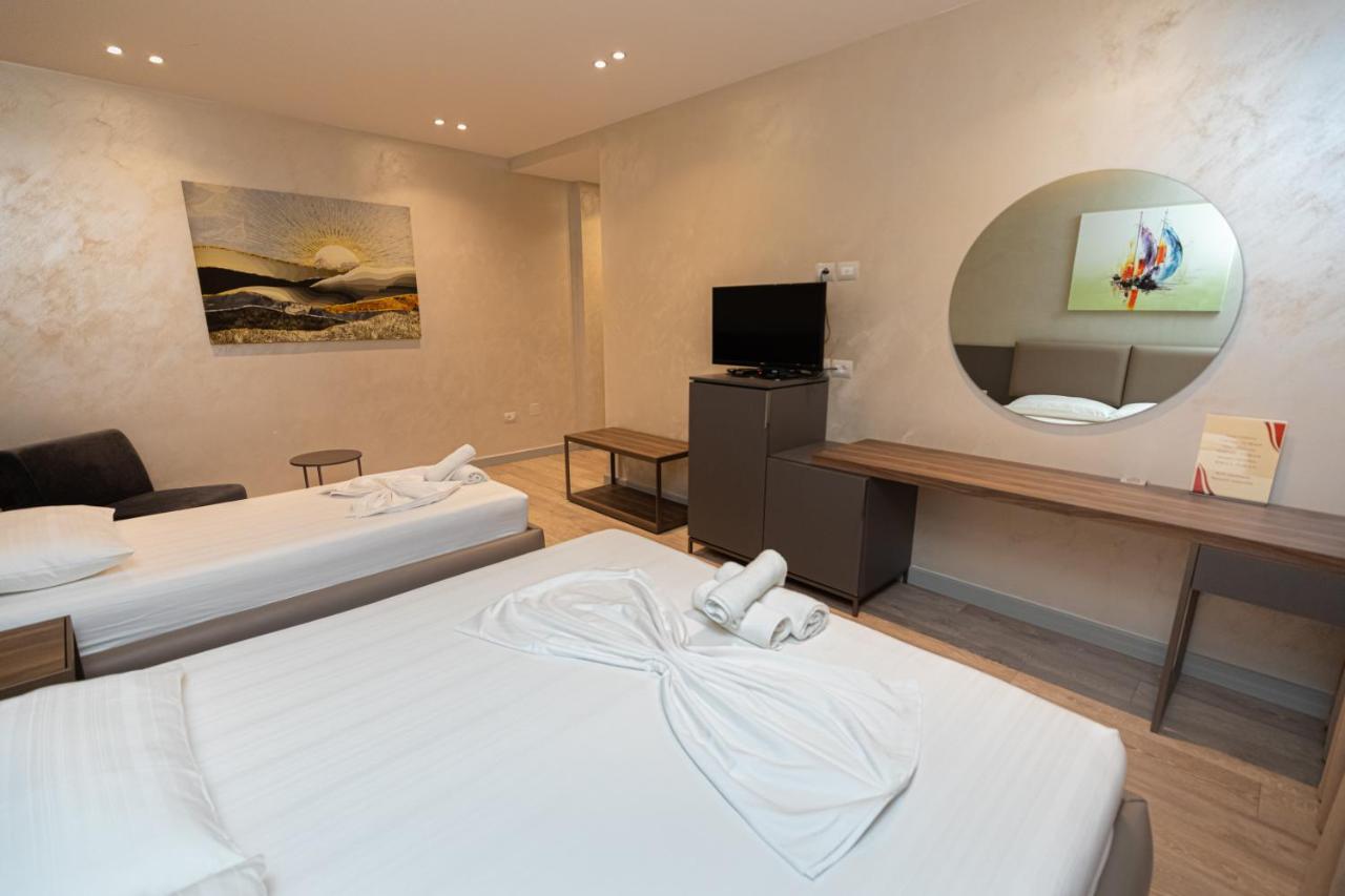 Novus Rooms Vlore Ngoại thất bức ảnh