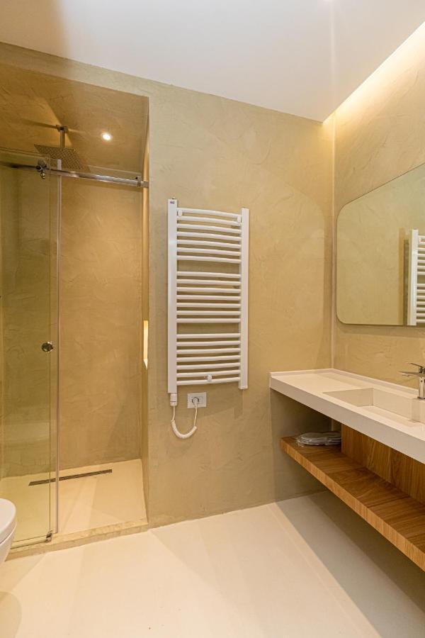 Novus Rooms Vlore Ngoại thất bức ảnh